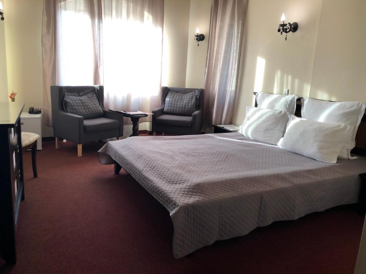 טימישוארה Hotel Imperial מראה חיצוני תמונה