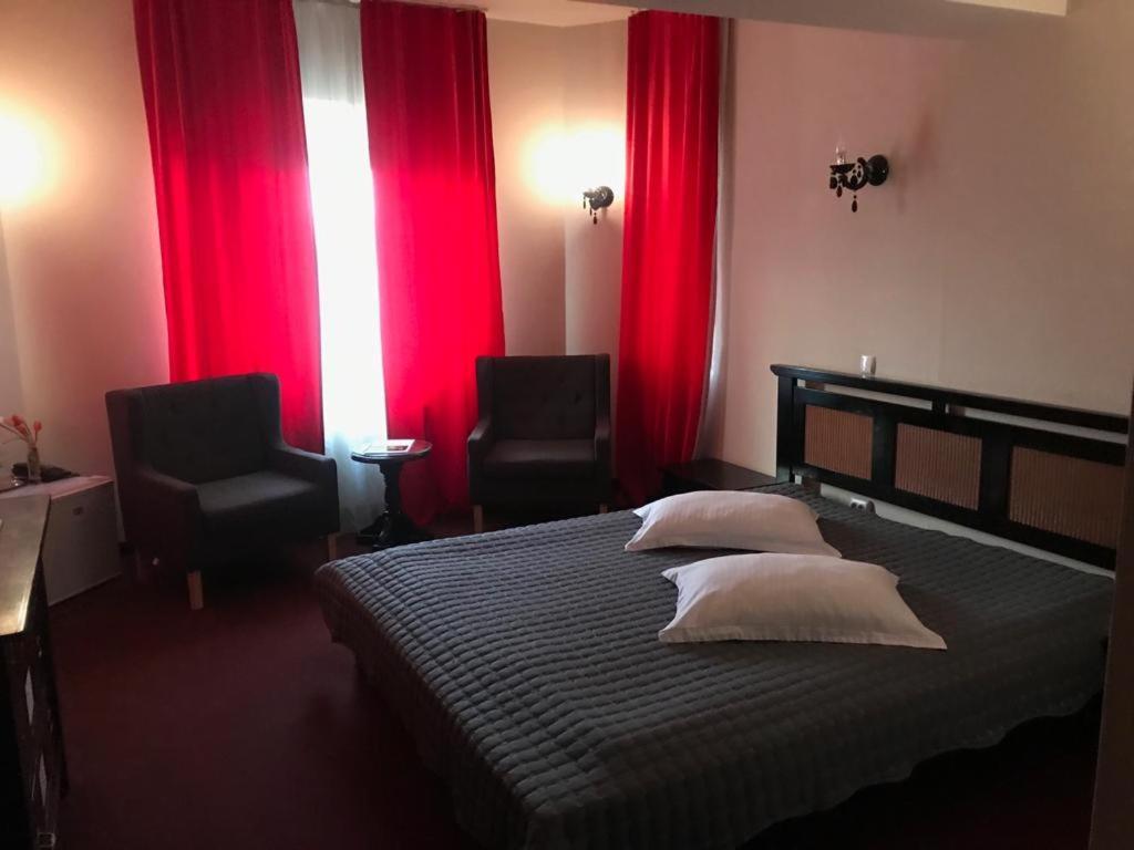 טימישוארה Hotel Imperial מראה חיצוני תמונה