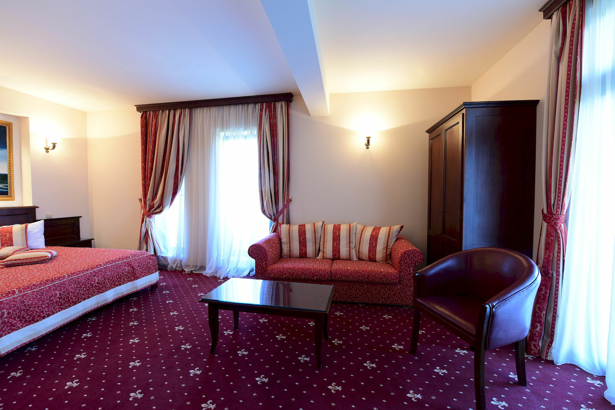 טימישוארה Hotel Imperial מראה חיצוני תמונה