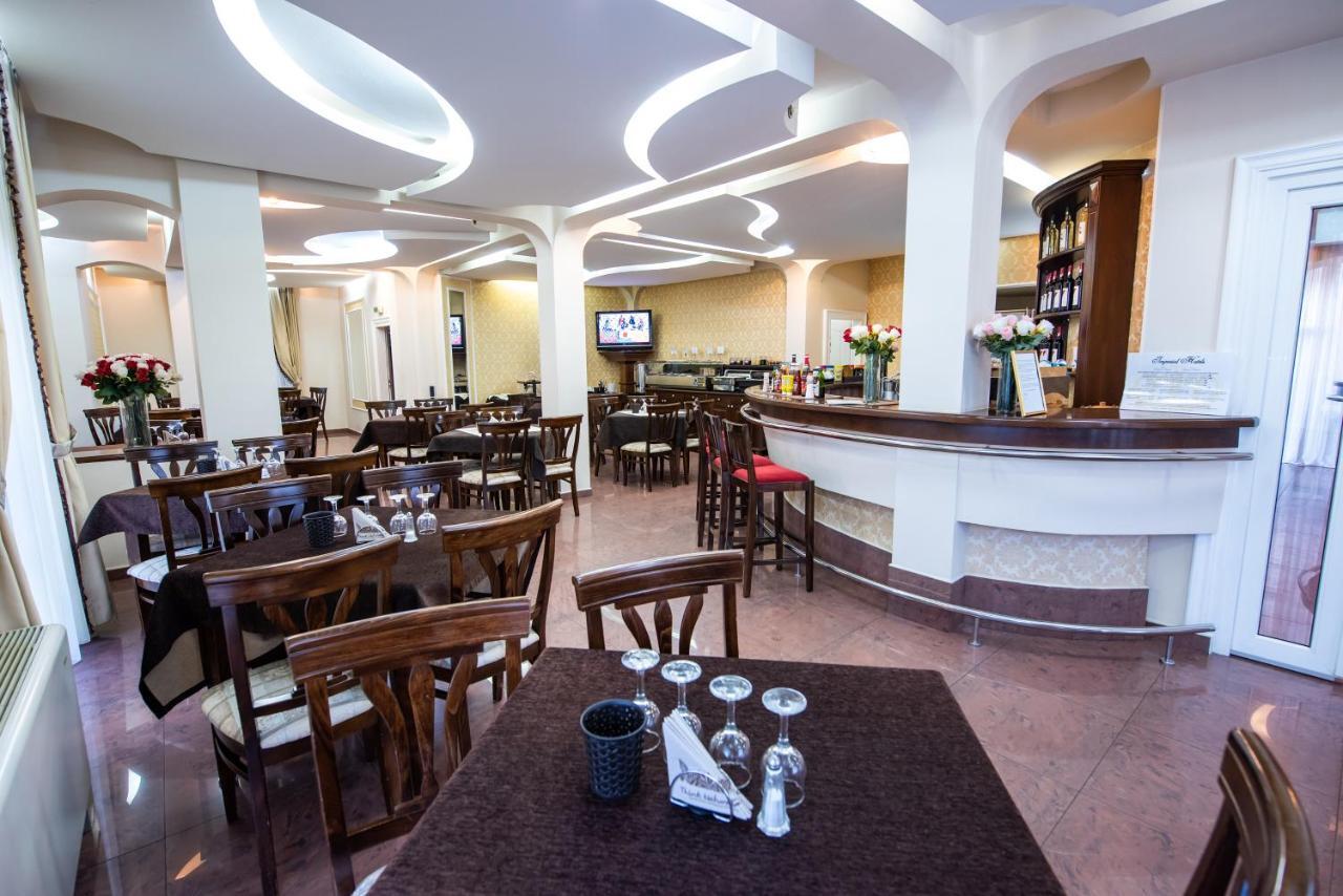 טימישוארה Hotel Imperial מראה חיצוני תמונה